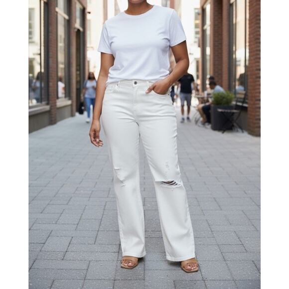 NEW Abercrombie & Fitch 32 18s The 90s Relaxed High Rise Curve Love Jeans White - Picture 1 of 12